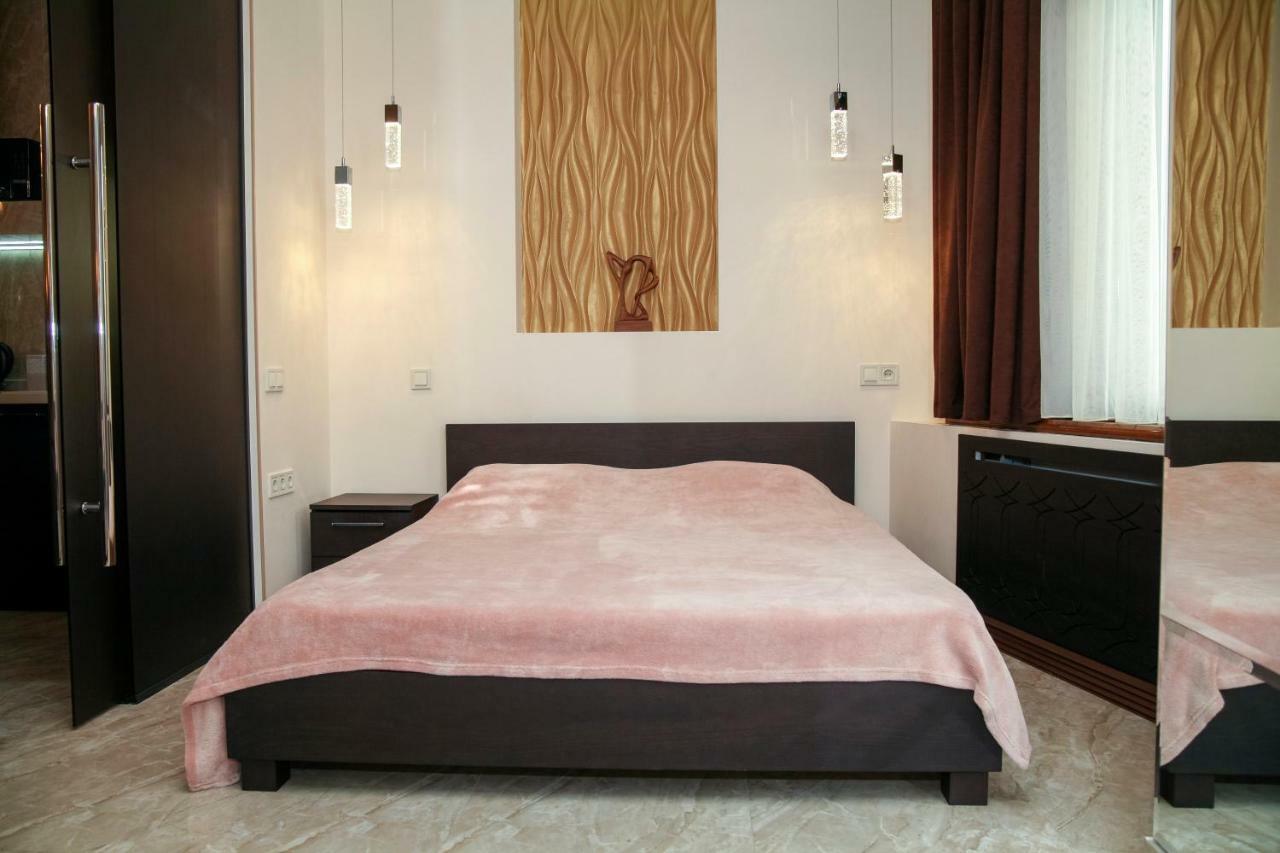 אודסה Apartment Luxe Paris מראה חיצוני תמונה